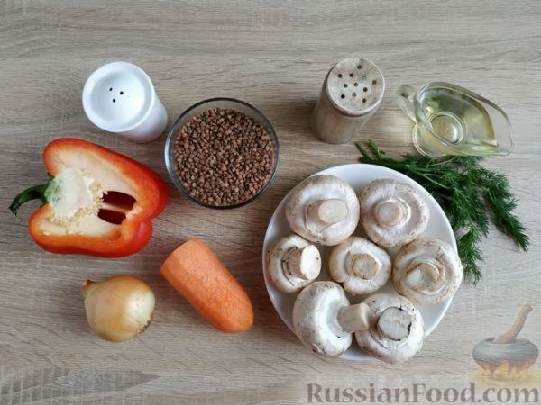 Гречка с грибами, сладким перцем и морковью (в духовке)